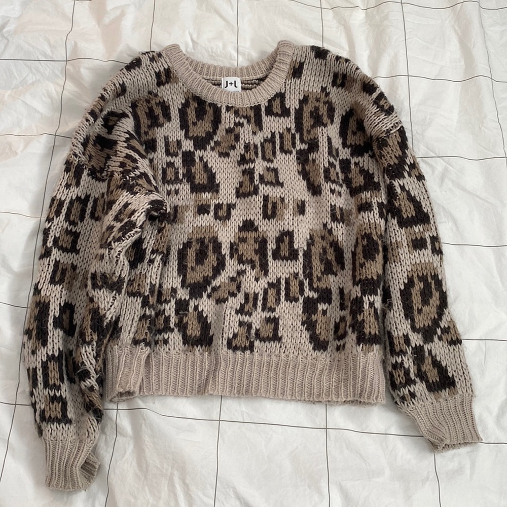 JOHN + JENN sweater